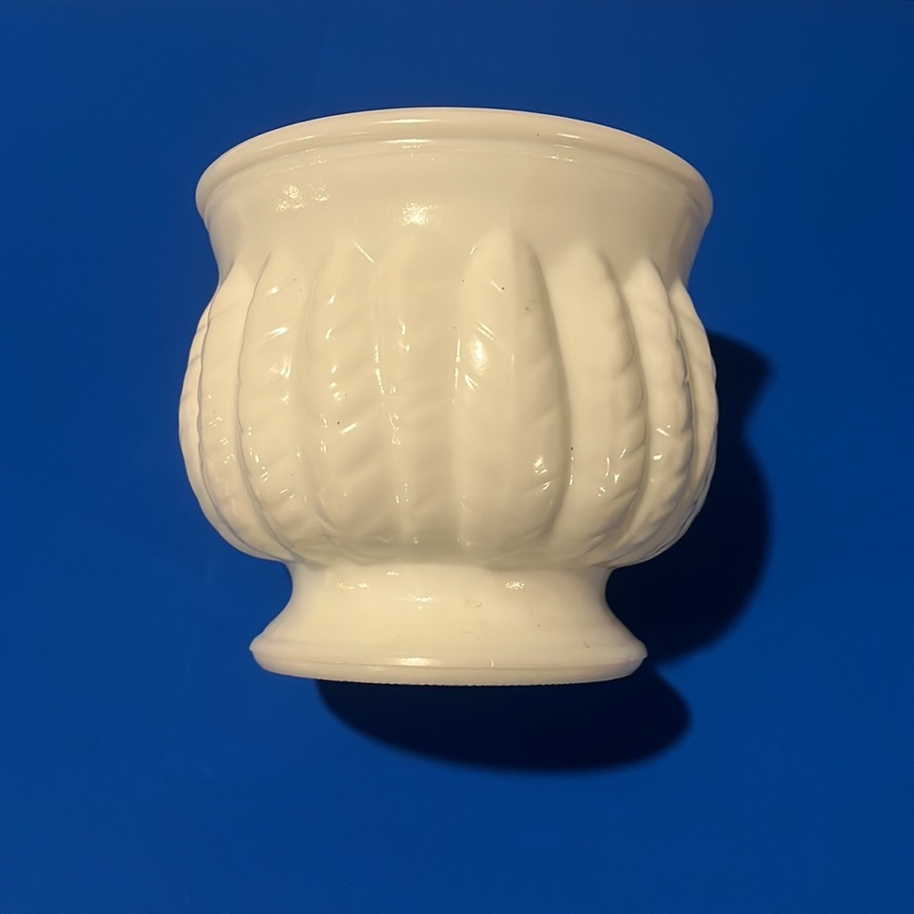 Randall Milk Glass - Picture 2 of 5